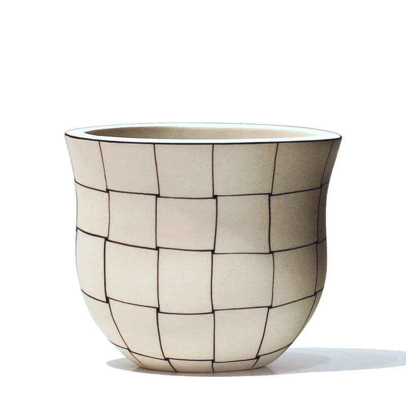 Alice Rose, "Mirage Vase", 100mm height, Ceramic, 2023